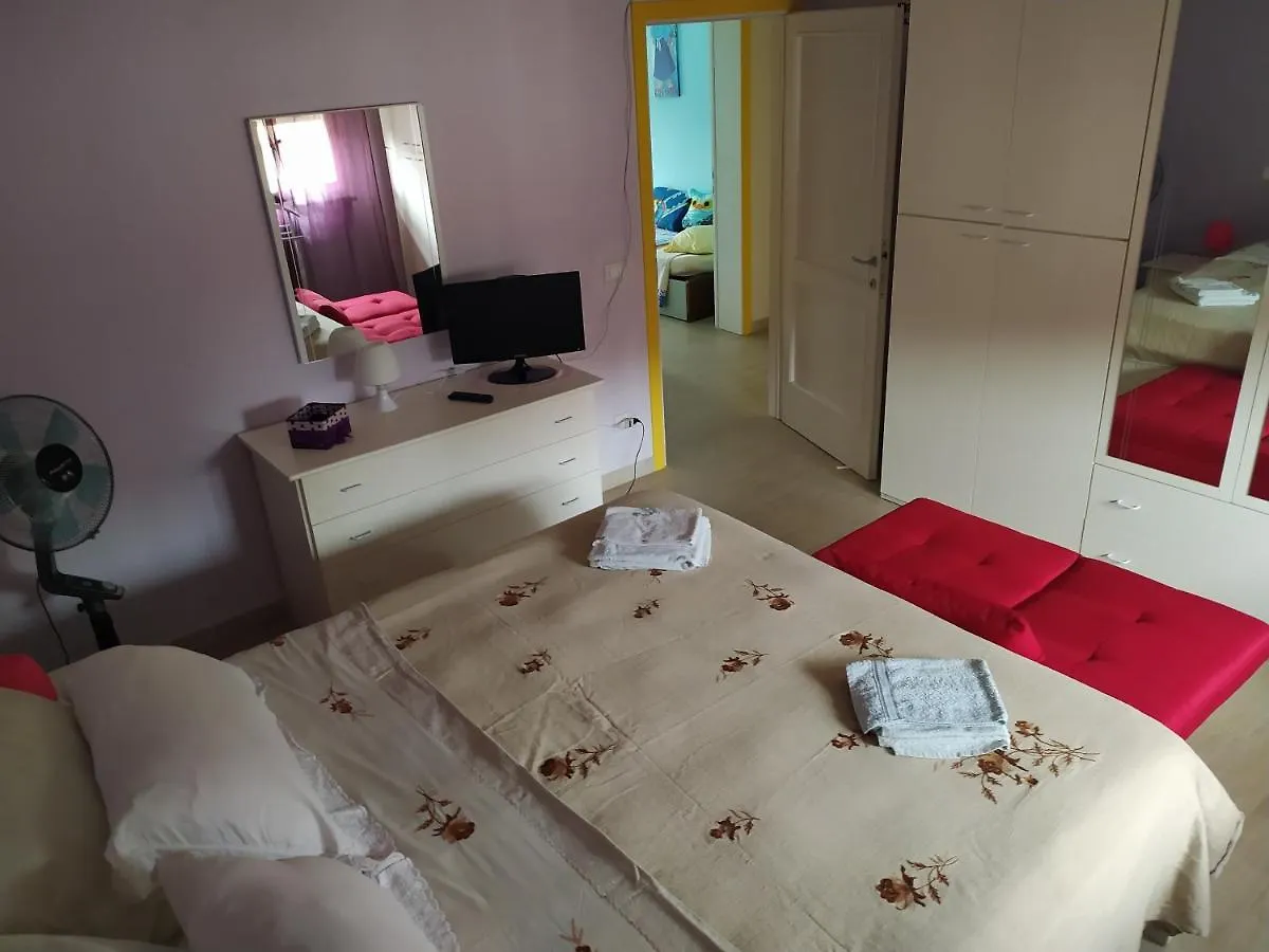 Mar-Vada Apartment Relax At The Tuscany Coast  Vada